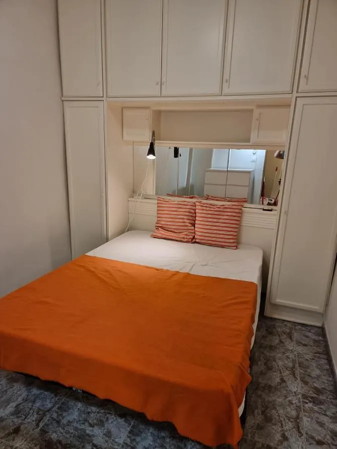 2 Bedrm Bcn Down Ac Wifi 30 Nigths Min Apartment Barcelona Spain